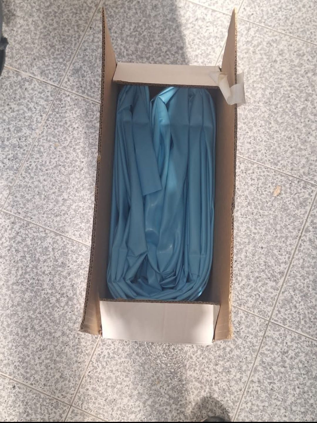 Liner Oval 500x300x120 Novo na Caixa - 350€ (Negociável)