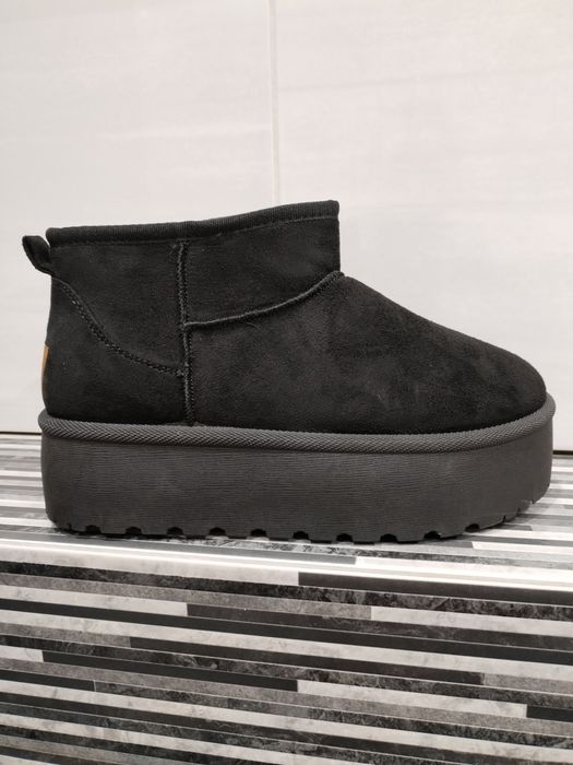 Hit sezonu czarne śniegowce UGG