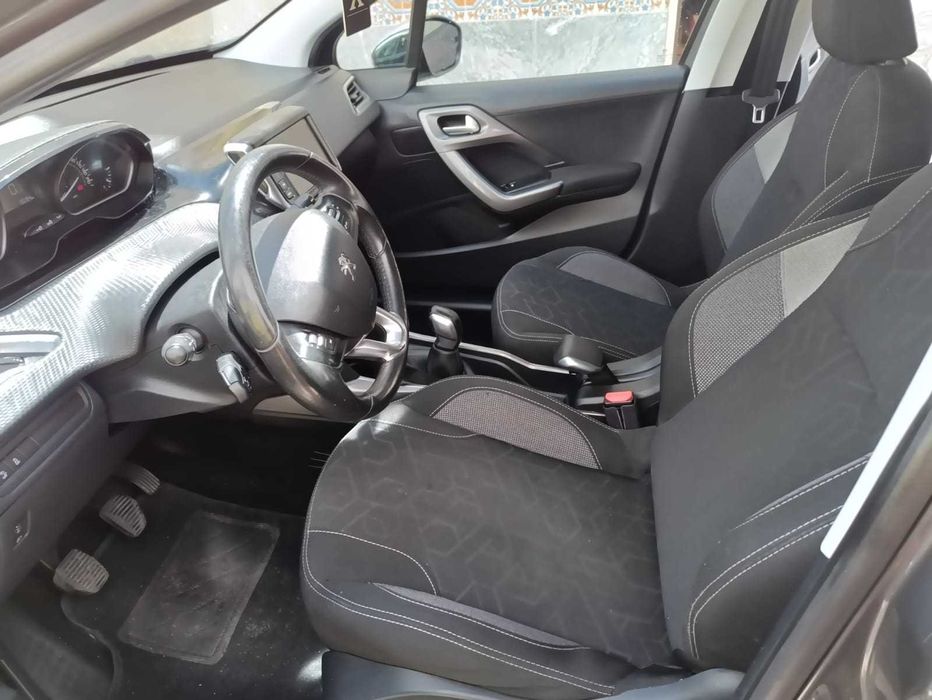 Peugeot 2008 1.2 PureTech Style COM GARANTIA