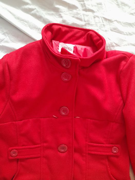 Casaco comprido vermelho