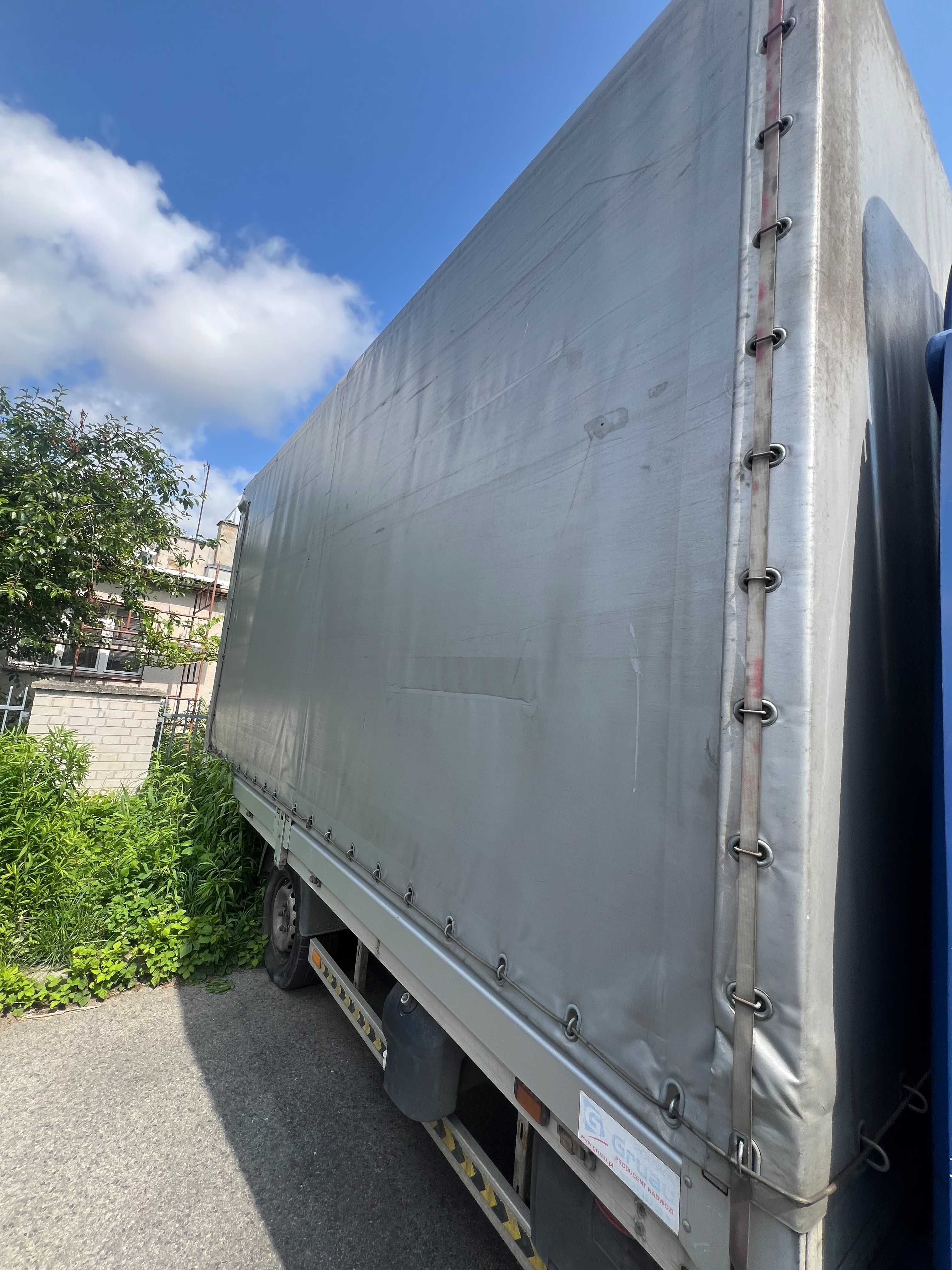 Syndyk sprzeda pojazd marki Renault Master