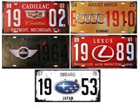 Placas decorativas, de marcas de carros, c/as datas de fabrico