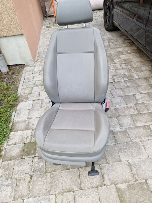 Oddam Fotel caddy 2007rok.