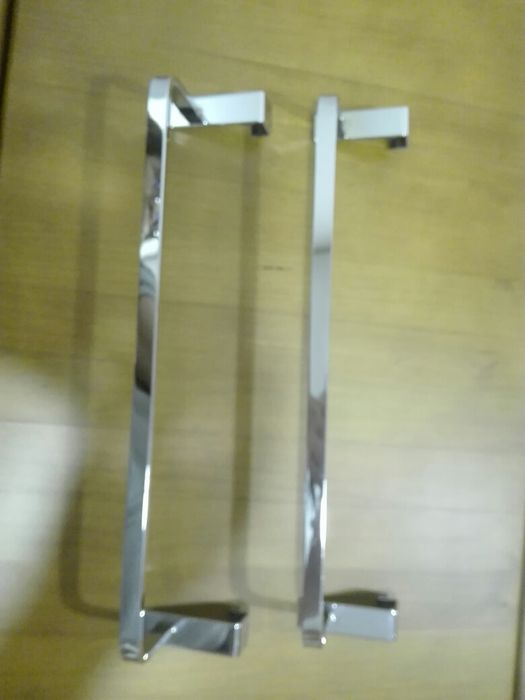 Toalheiro lateral para armário casa banho (semi novo)