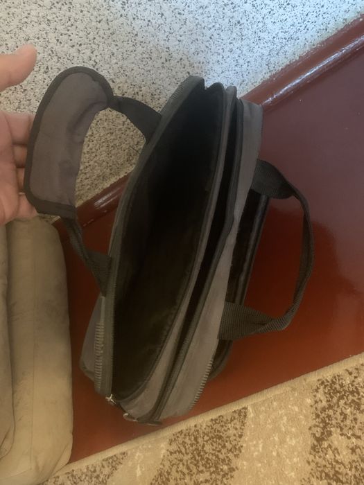 Продам сумку для ноутбука б/у