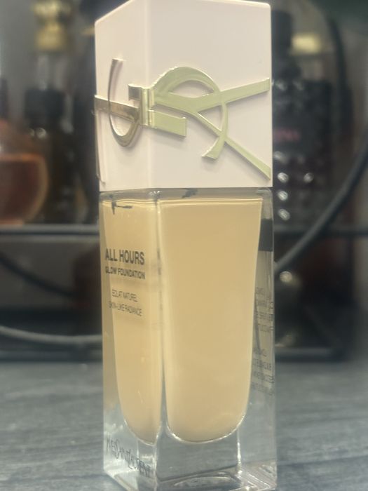 YSL All hours glow foundation LW9