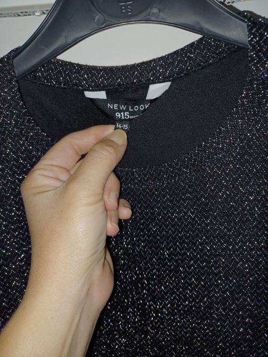 Brokatowa czarna sukienka xs