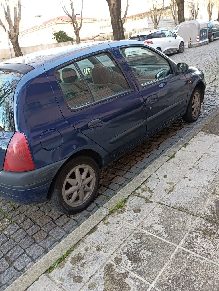 Renault Clio 1.200CC