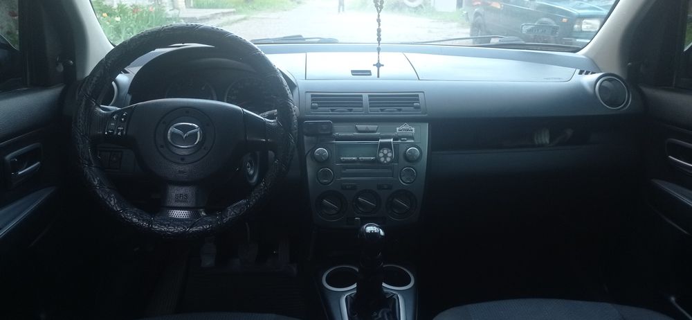 Продам Mazda 2 дизель.
