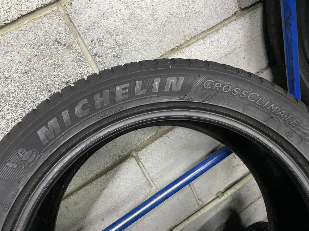 Всесезонні шини 245/45 R18 (100Y) MICHELIN