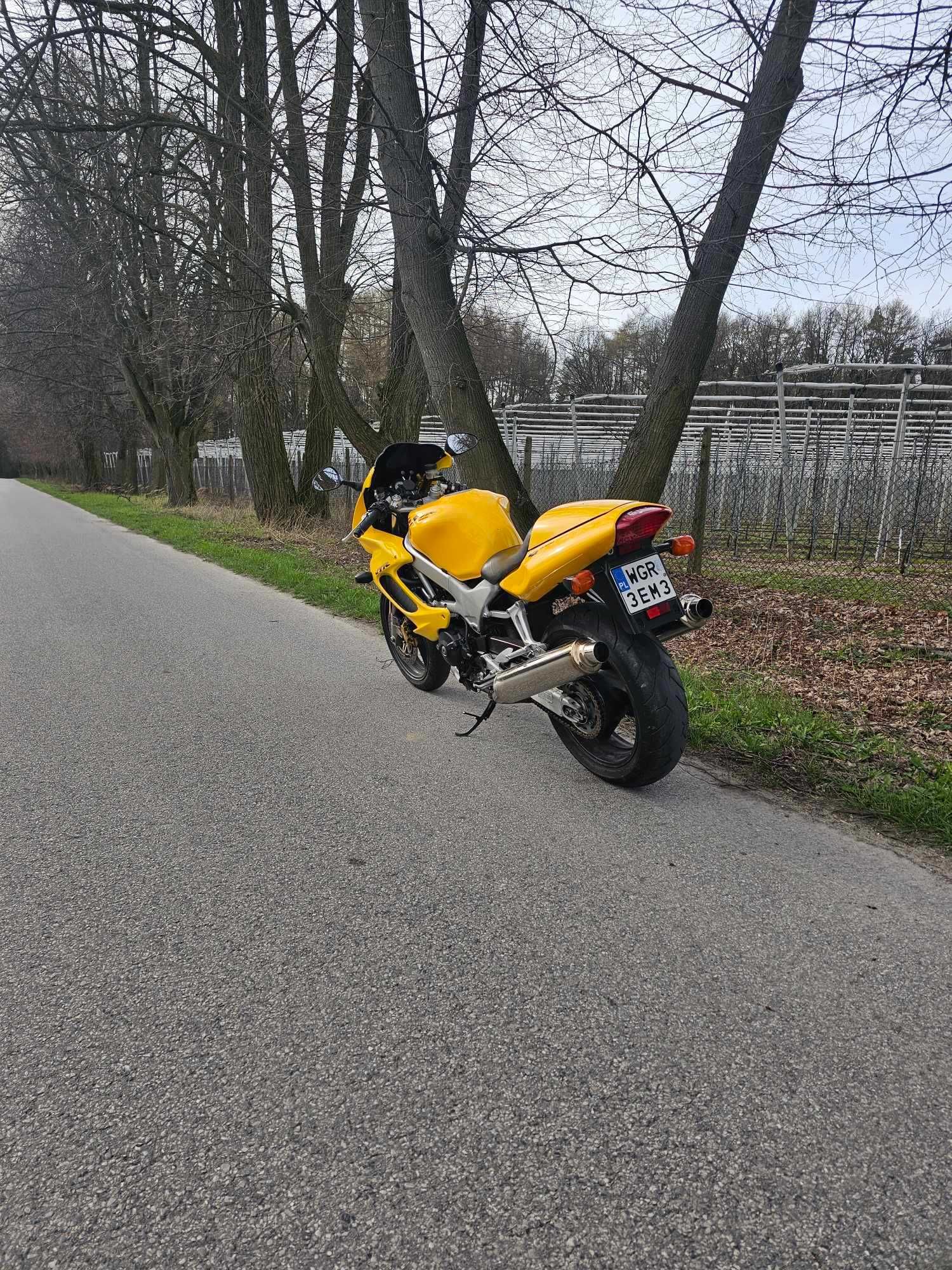 Sprzedam Hondę VTR 1000F