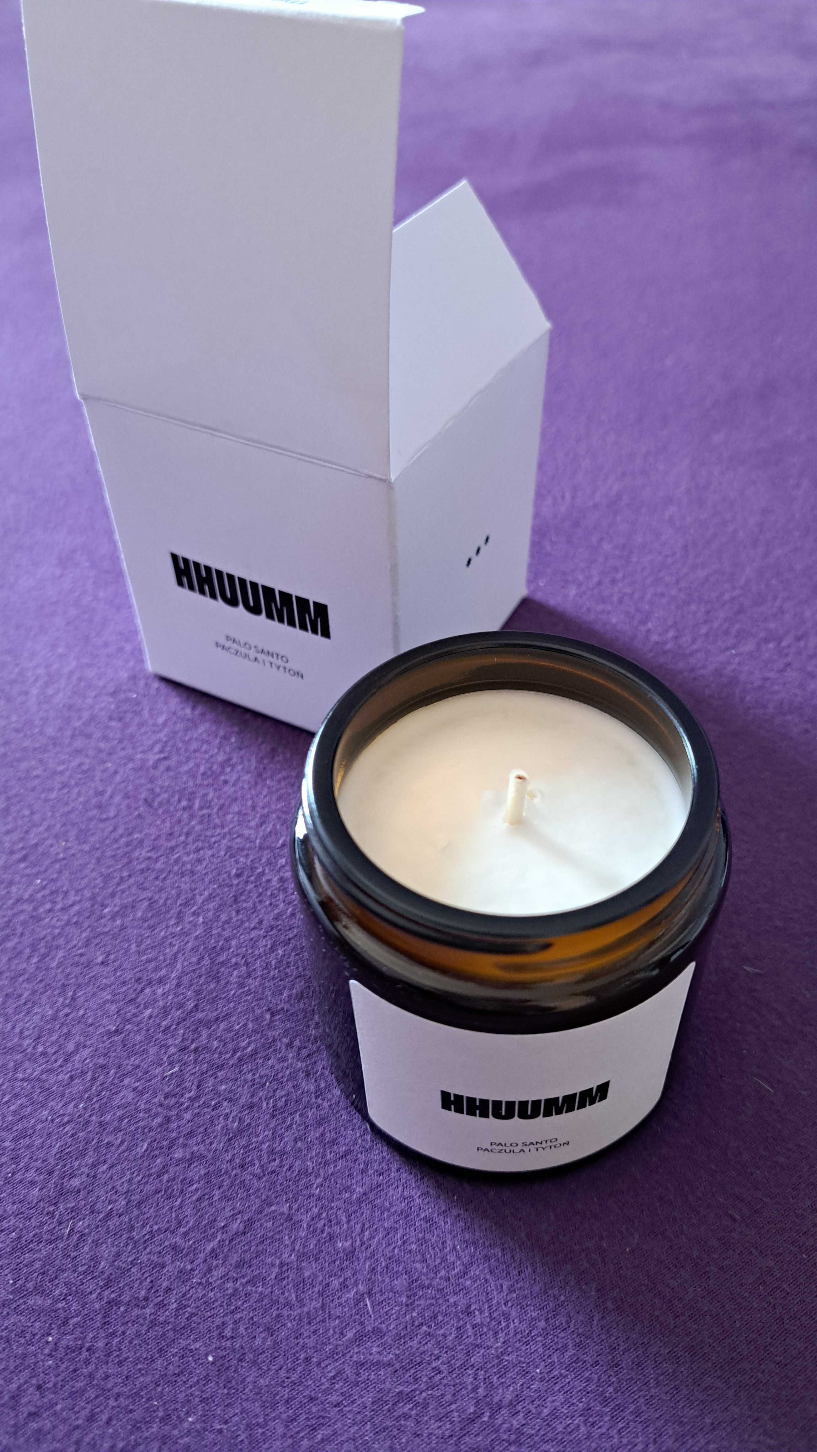 HHUUMM Świeca sojowa – palo santo, paczula i tytoń 120ml