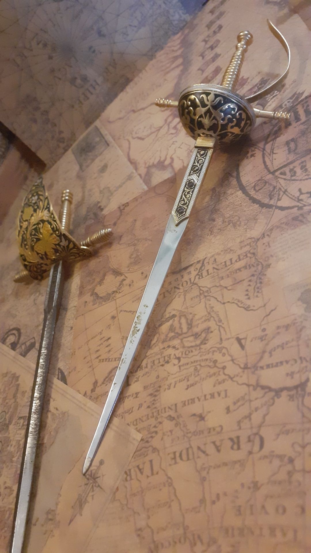 Abre Cartas Espada 23 cm Toledo Borboleta Medieval Vintage antiga