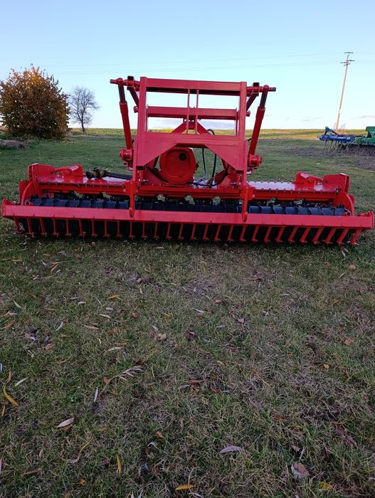 Brona Wirowa Kuhn HR 3002