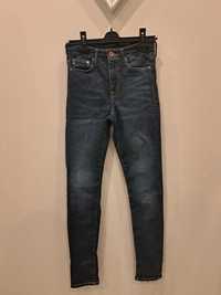 Spodnie damskie, wysoki stan, ciemny jeans , przecierane roz. 27,