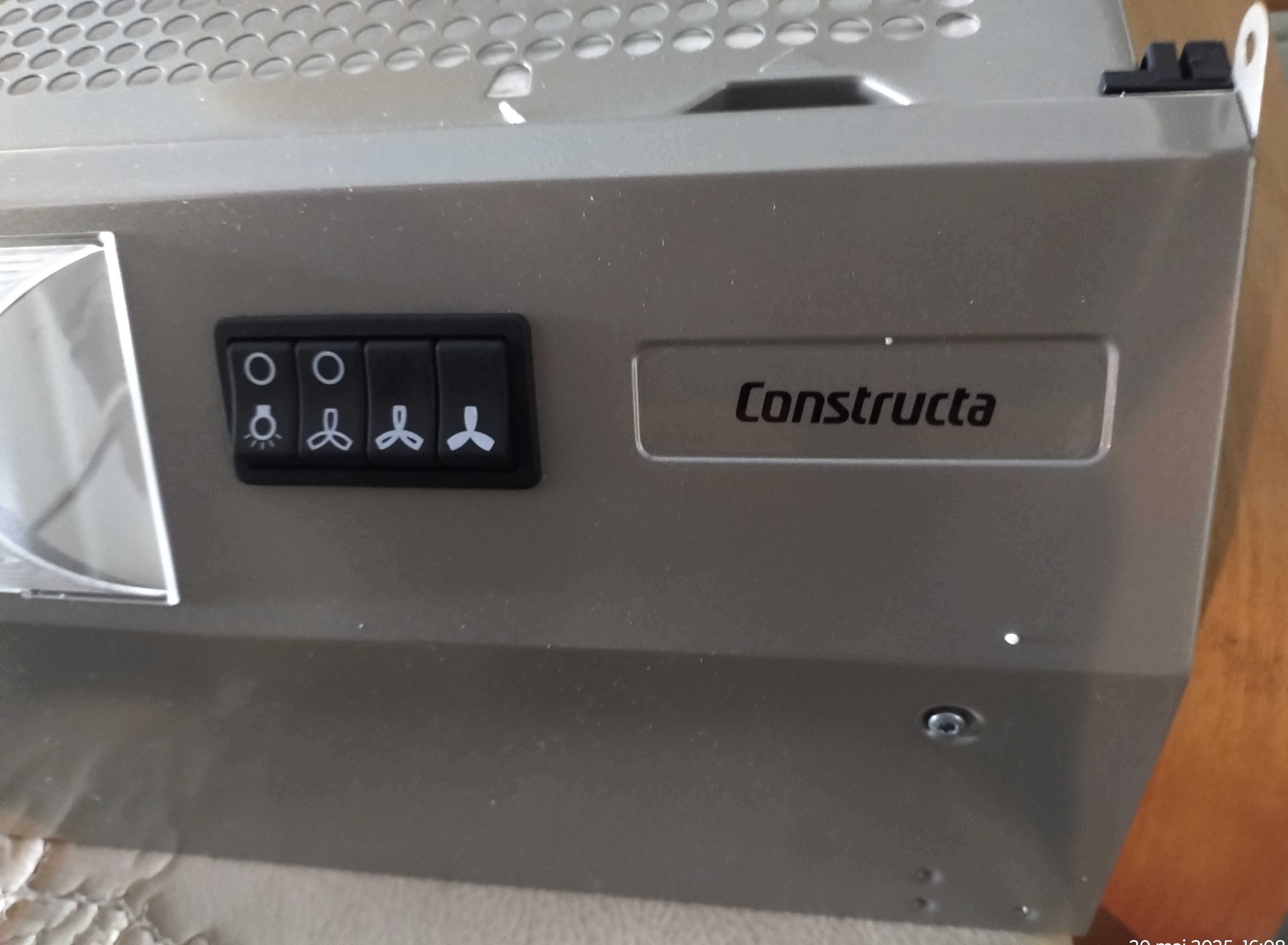 Okap pochłaniacz Constructa CD22130 - uchylny podszafkowy integr. 60cm