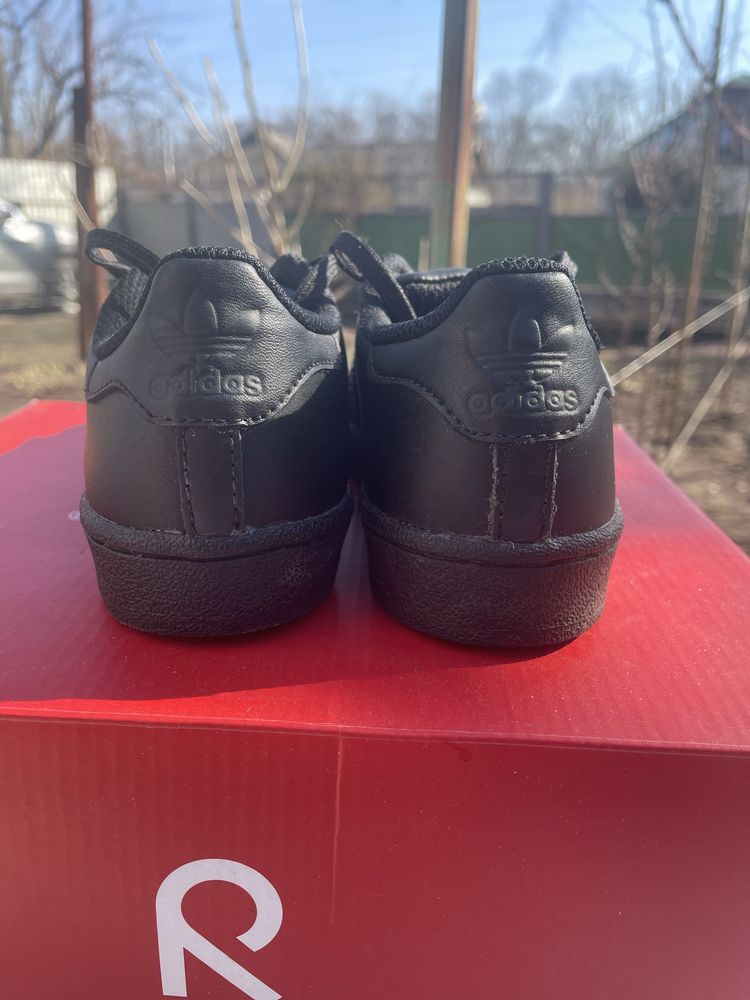 Adidas Originals - Дитячі Superstar 29 розмір