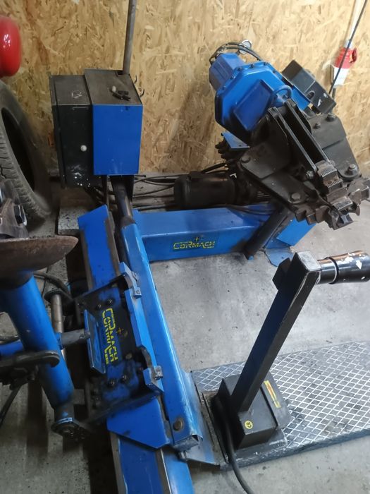 Montażownica opon ciężarowych 26" CORMACH