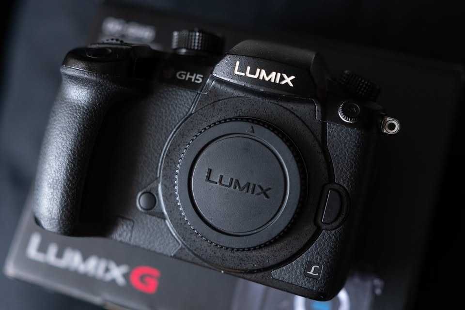 Lumix GH5 + VLOG świetny stan.