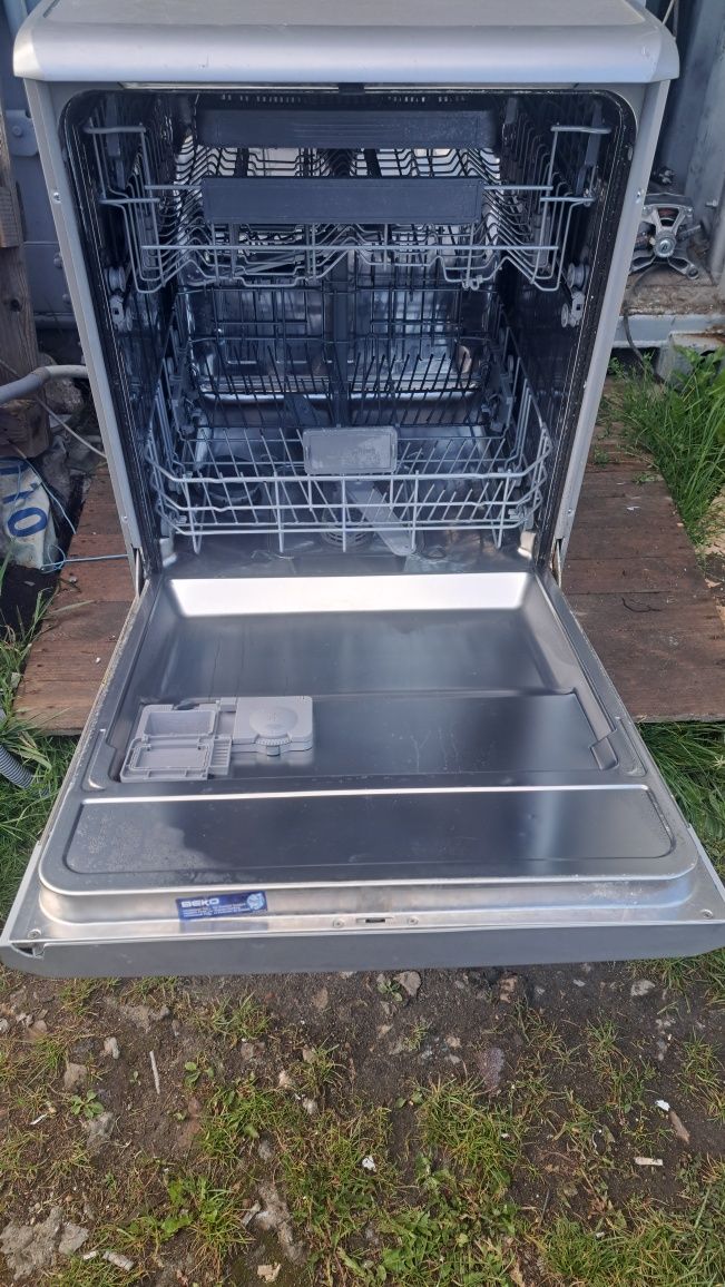 Sprzedam zmywarkę firmy Beko