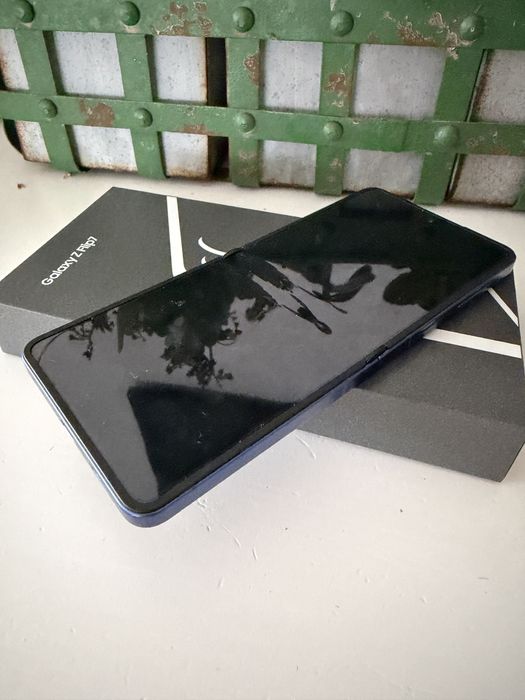 Samsung Galaxy Z Flip 7/ 512GB