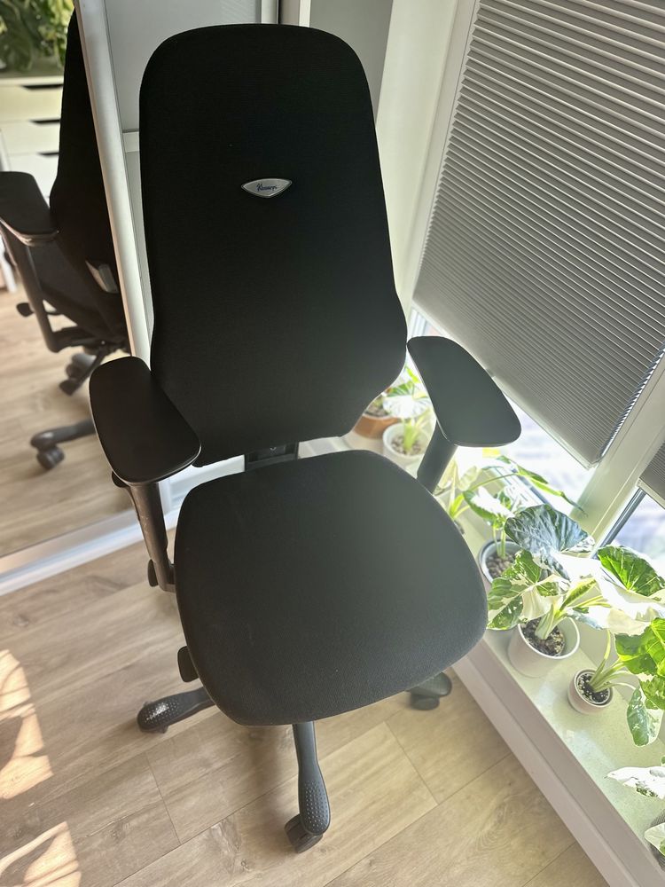 Kinnarps fotel biurowy krzesło obrotowe 6792