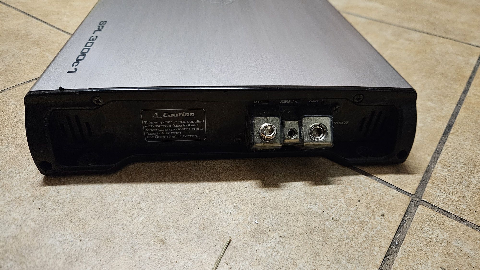 Wzmacniacz Gladen spl 3000c1 mono, monoblok, 3800watt rms 3.8 kw rms