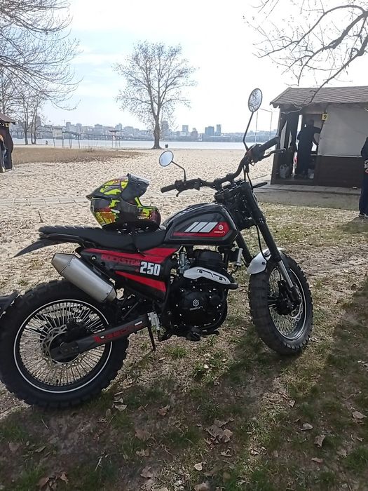 Мотоцикл Geon Rockster