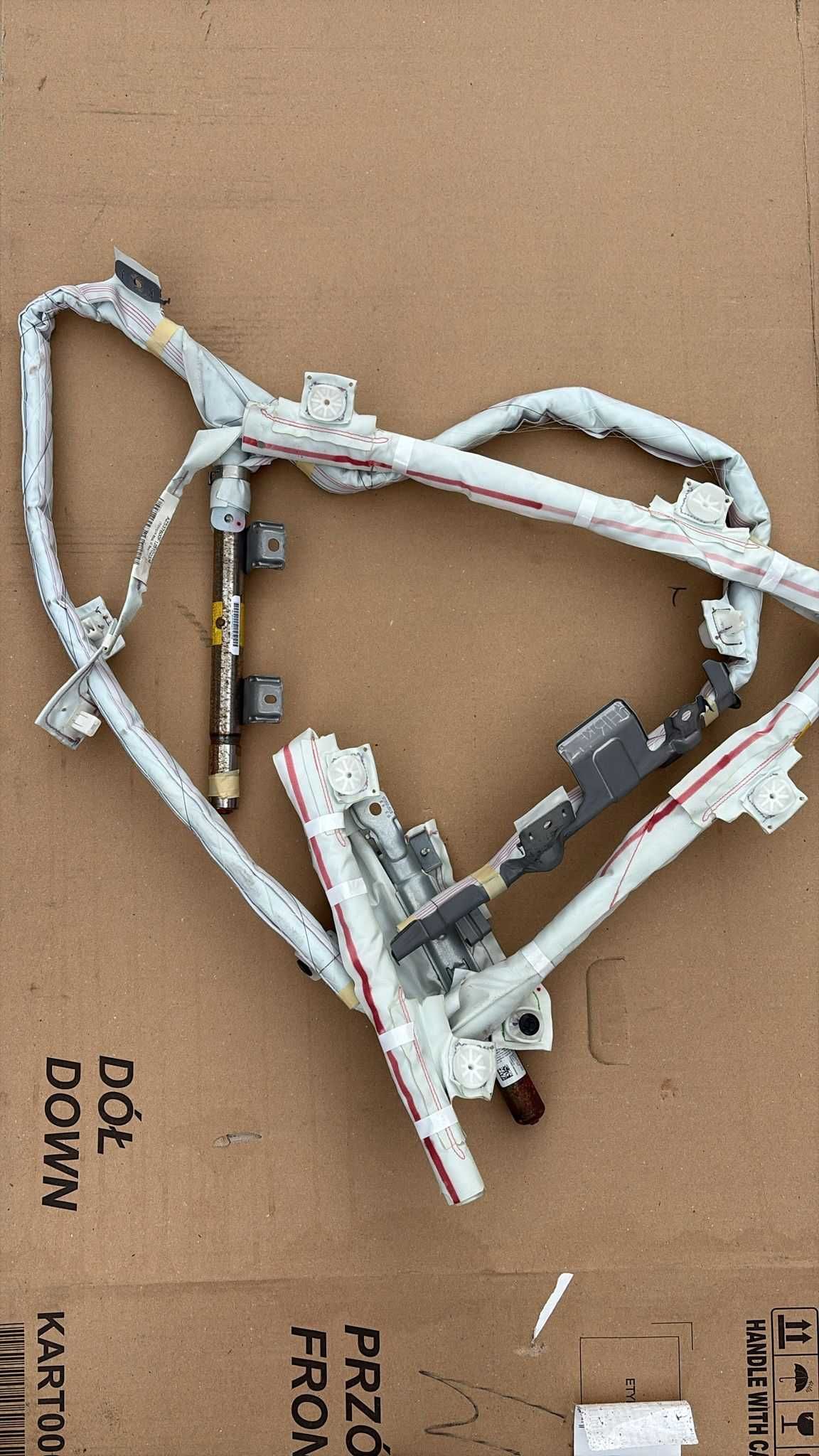 Kurtyna powietrzna AIRBAG Toyota Auris I 2009–2012 – lewa lub prawa