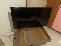 Smart tv 43 p nova pouco uso com caixa