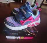Sneakersy Skechers rozm. 25 stan bdb- ze świecącą podeszwą