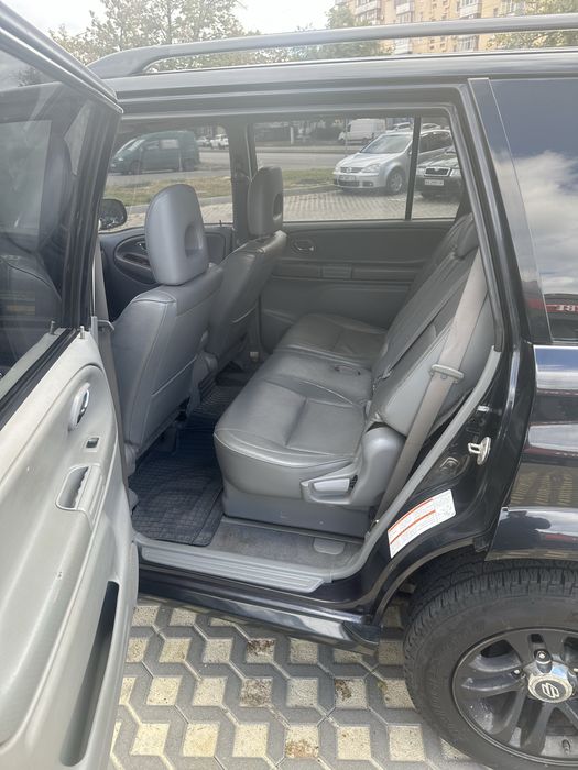 SUZUKI XL7 рамный джип с пониденной и блокировкой