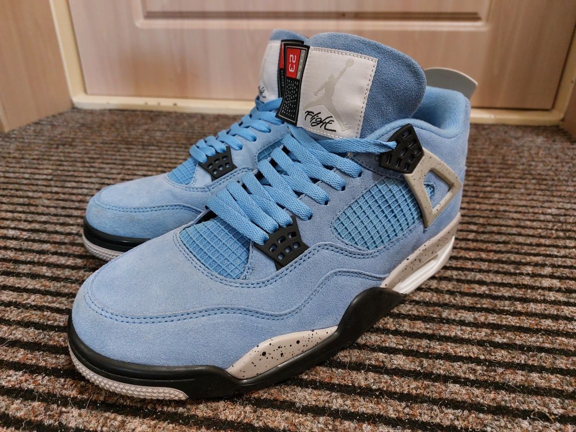 Кроссовки Nike Jordan 4 Retro University Blue Оригинал
