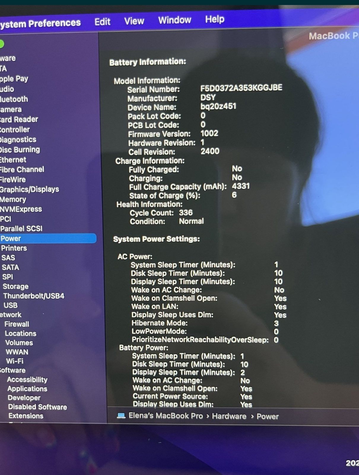 Продам MacBook Pro 13" 256Gb Retina Silver Touch Bar 2020