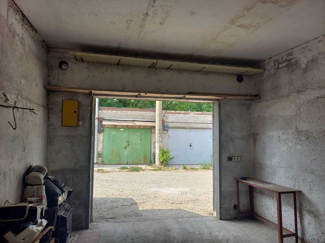 продаю капітальний гараж