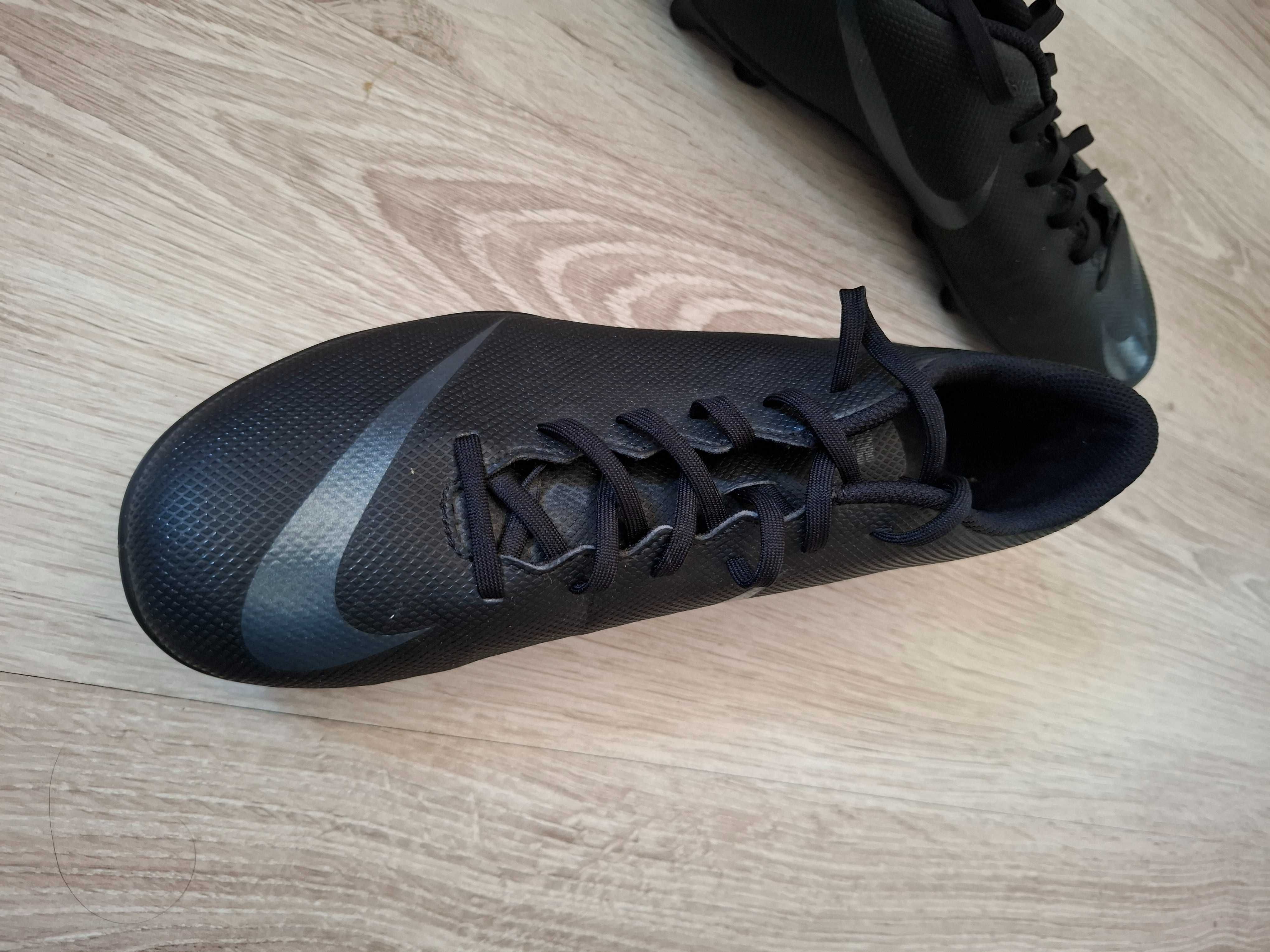 Korki  Nike Mercurial Engineered for speed r.42,5