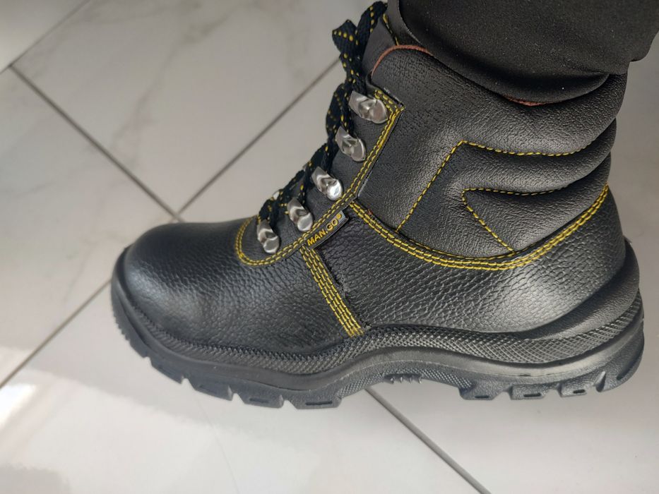 Чоловічі ботінки розмір 40.Спец.взуття.