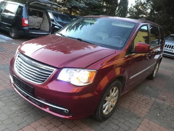 Chrysler Town & Country 2016 Grand Voyager Town and Country 3,6L, DVD
