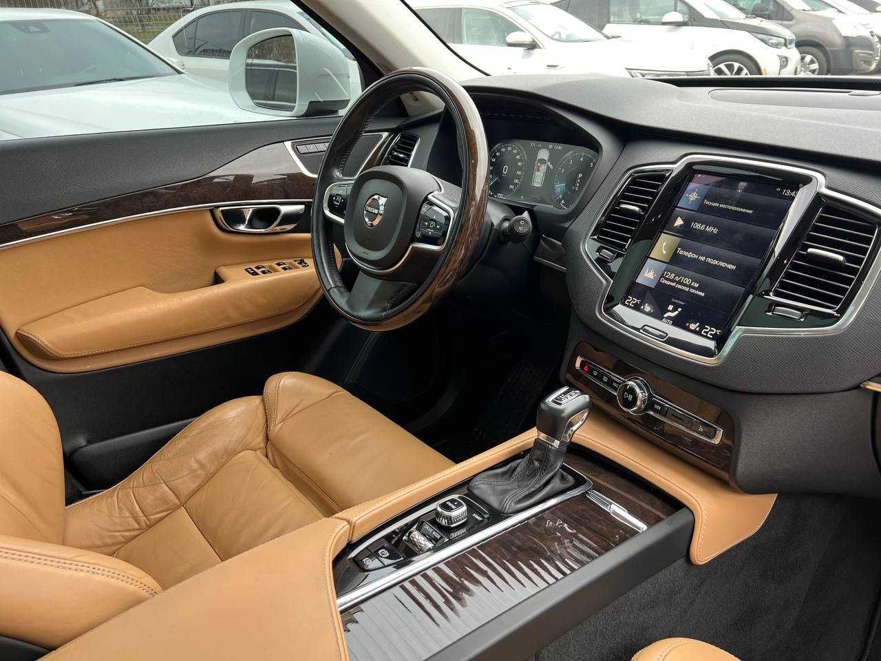 Volvo XC90 T6 2016