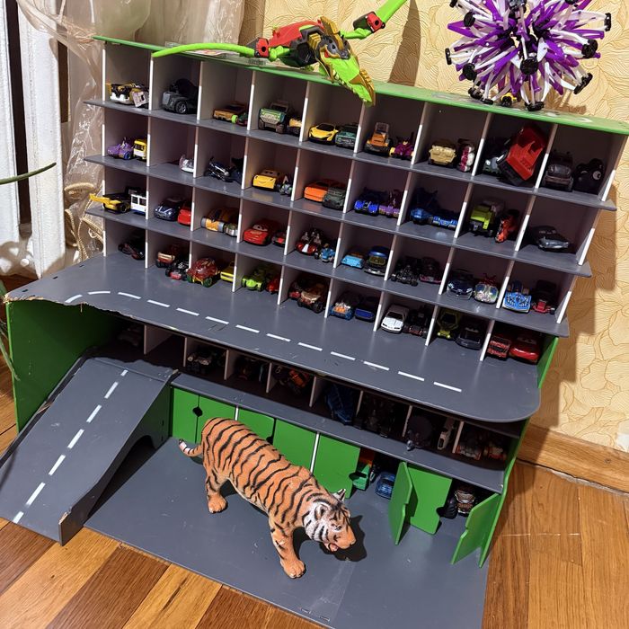 Дитячий гараж парковка для машинок подарок машинки hot wheels