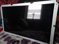 Matryca  SAMSUNG LE32B350F1W z podświetleniem