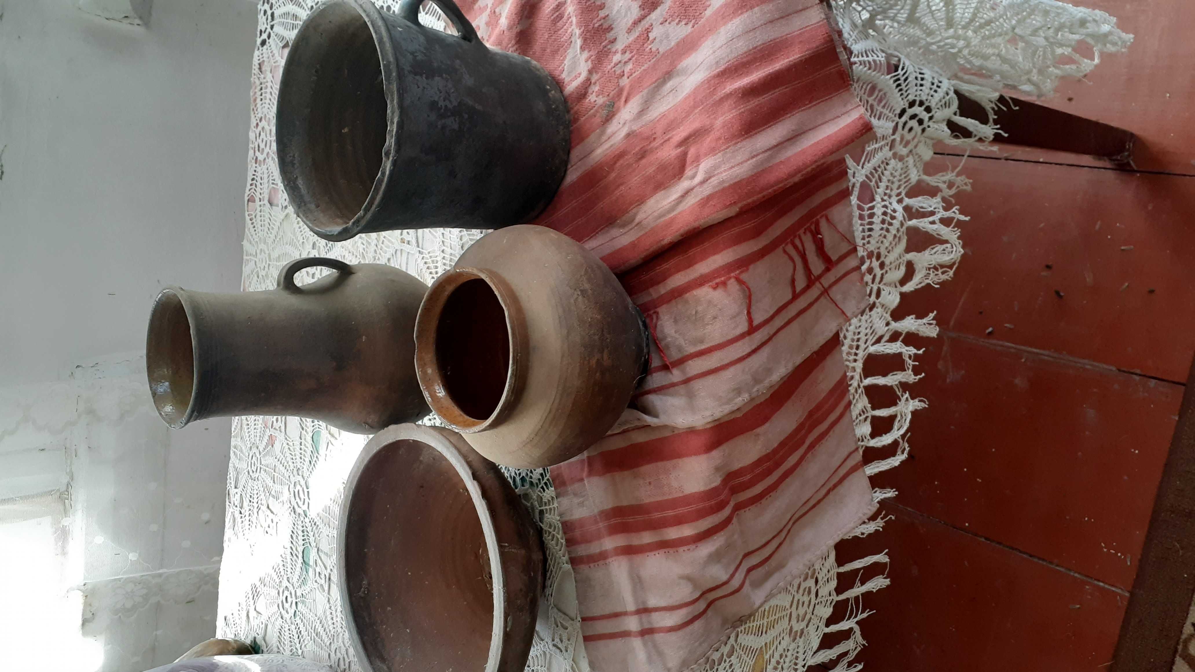 Горщик. Кувшин с глины, пасковик