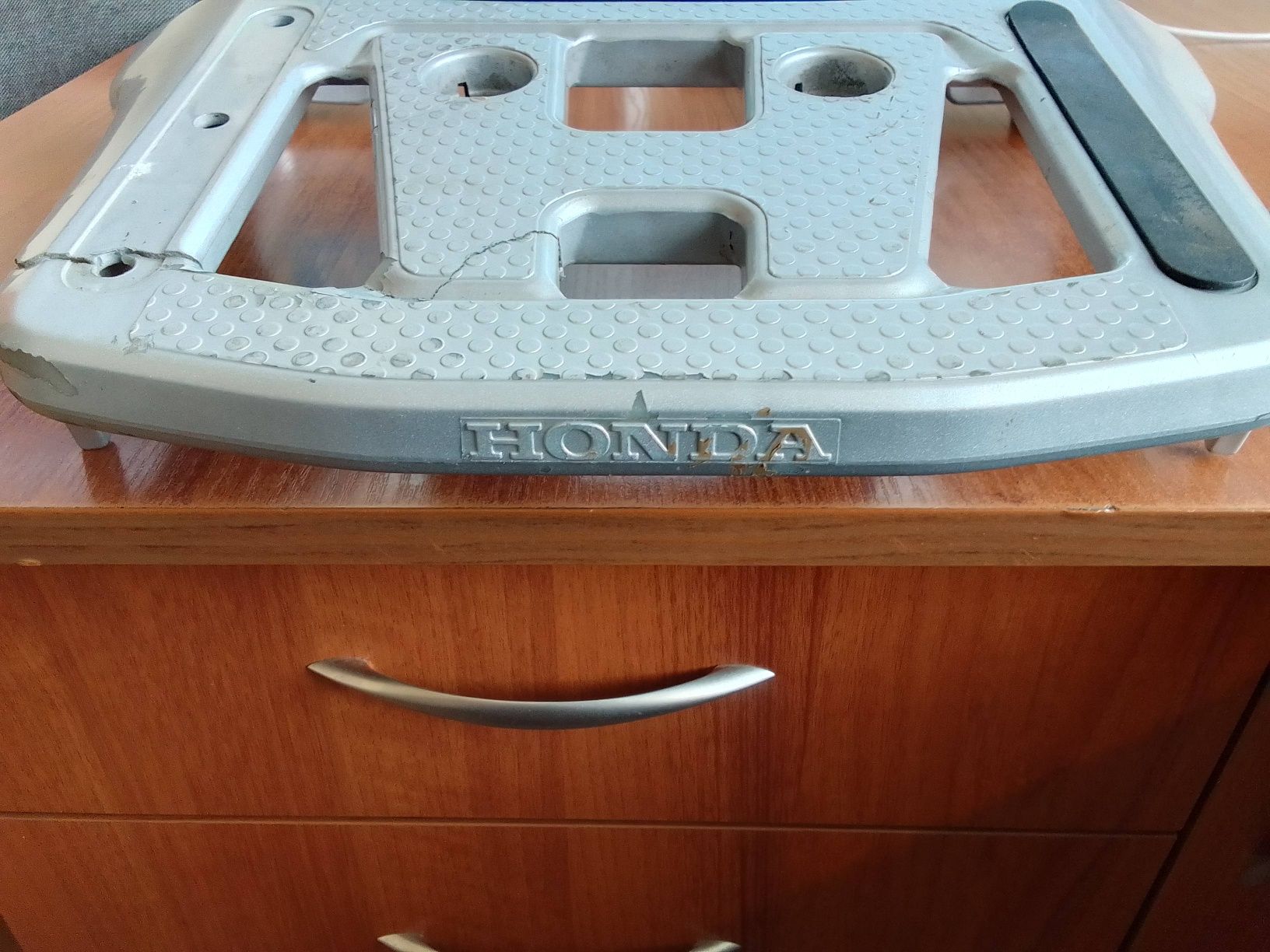Bagażnik (podstawa) Honda Varadero 125