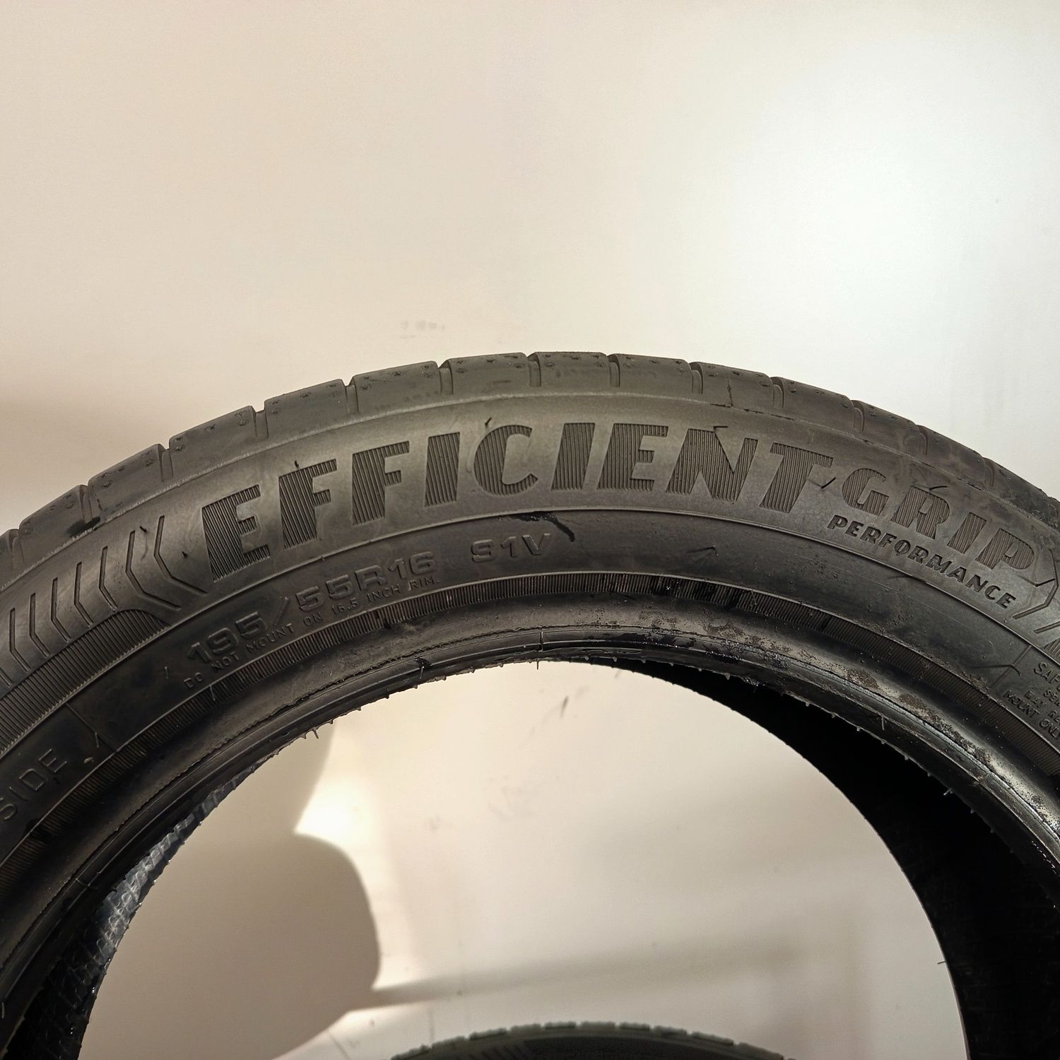 195/55R16 Goodyear EficientGrip Performance