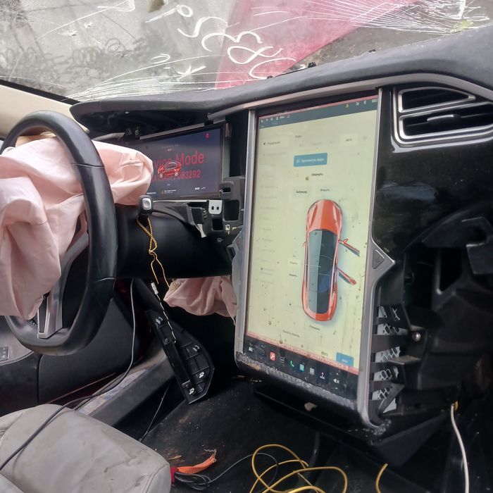 Розборка Tesla S двері ляда ходова мотор стойки панорама диски подрамн