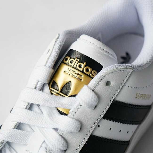Оригінальні білі кросівки Adidas Superstar XLG
