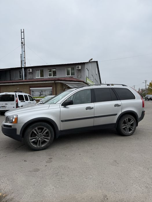 Volvo XC90 2.4 D5 автомат свіже авто з ЄС ДЖИП
