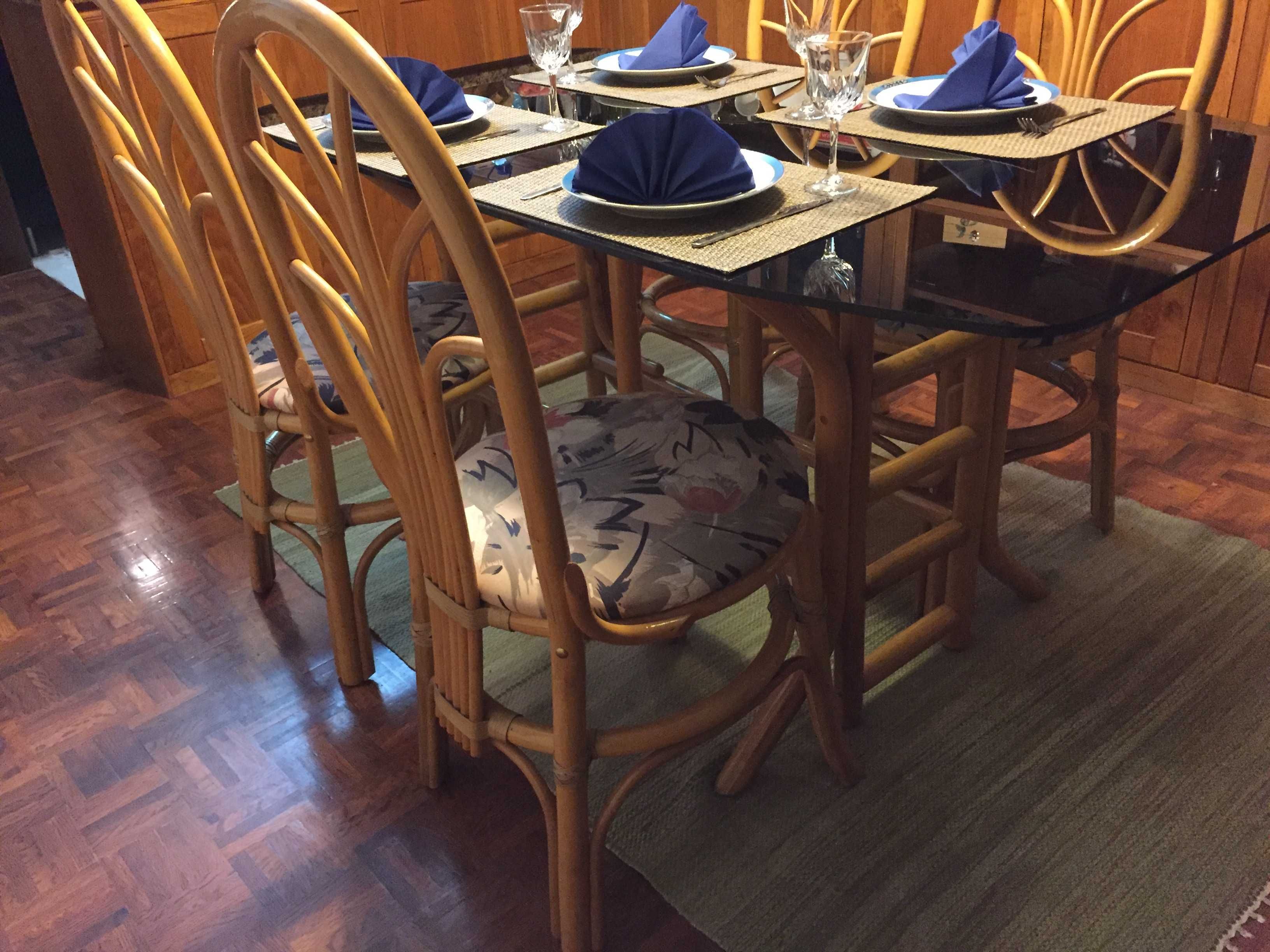 Mesa em Bambu para 6 pessoas