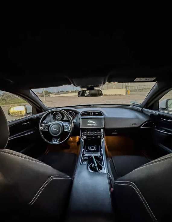 Jaguar XE R Sport Auto 180Cv