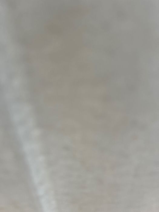 Ubranka dziecięce zniszczone